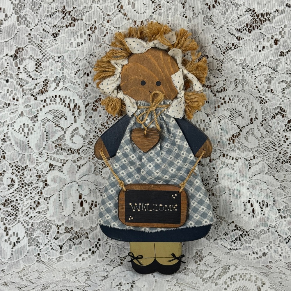 Knappsacks Wooden Welcome Doll Wall Hanging Folk Art Primitive Country Decor
